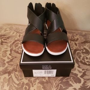 MIA shoes NWT